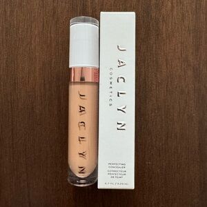 (2) Jaclyn Cosmetics Perfecting Concealer shade Medium Tan Neutral